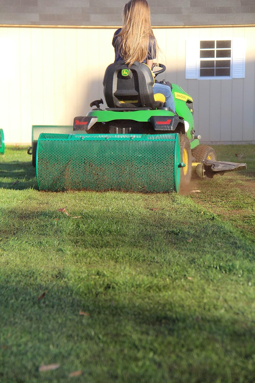 36 Inch Heavy Duty Metal Mesh Push Spreader H76758