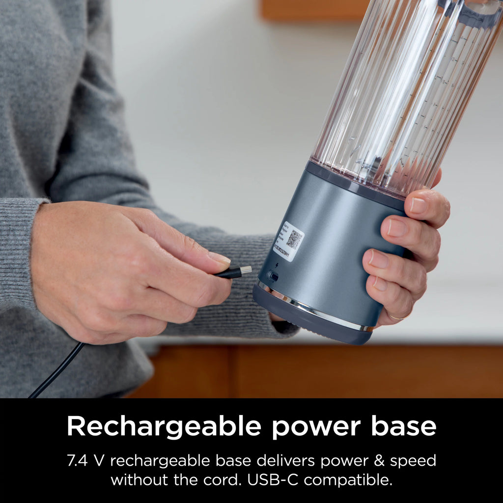 18 oz. Portable Blending Vessel with Leakproof Lid and Sip Spout, Denim Blue K171