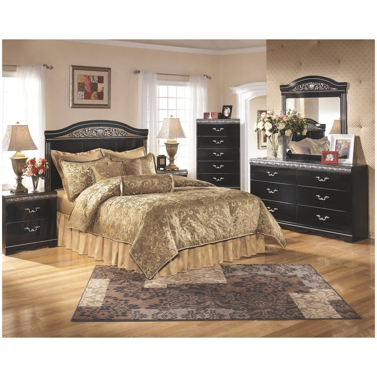 Five Drawer Chest E900