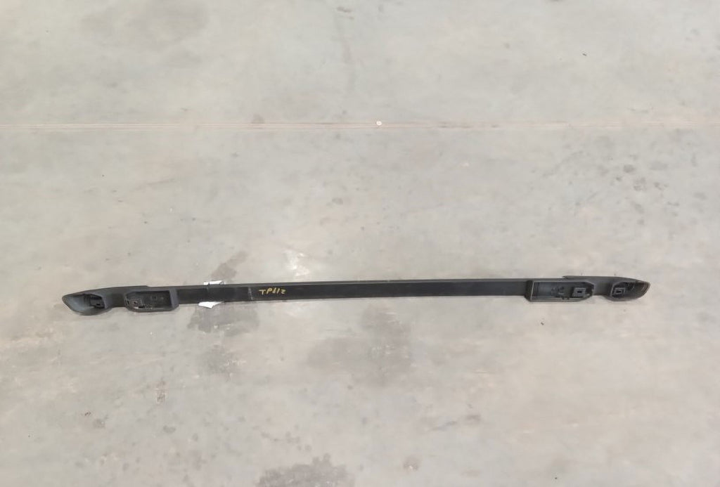 Right Side Roof Rack Rail U77167