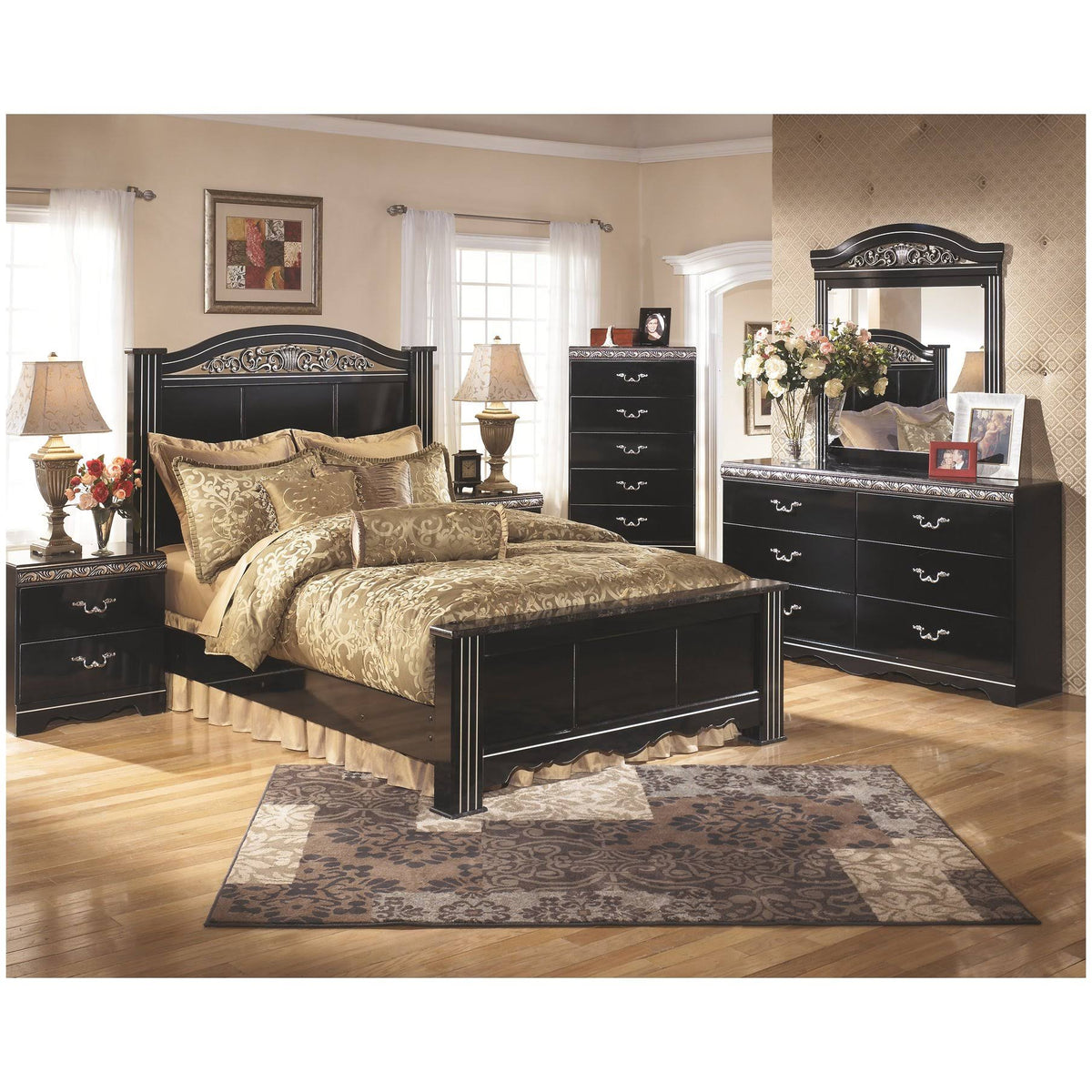 Five Drawer Chest E900